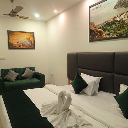Sheoganj Sun Stone Hotel & Club - Jawai מראה חיצוני תמונה