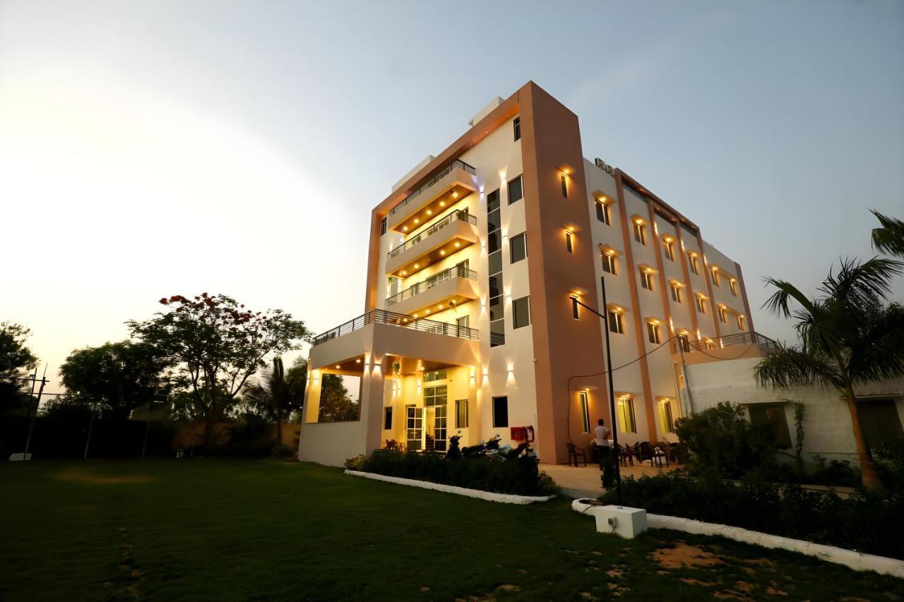 Sheoganj Sun Stone Hotel & Club - Jawai מראה חיצוני תמונה
