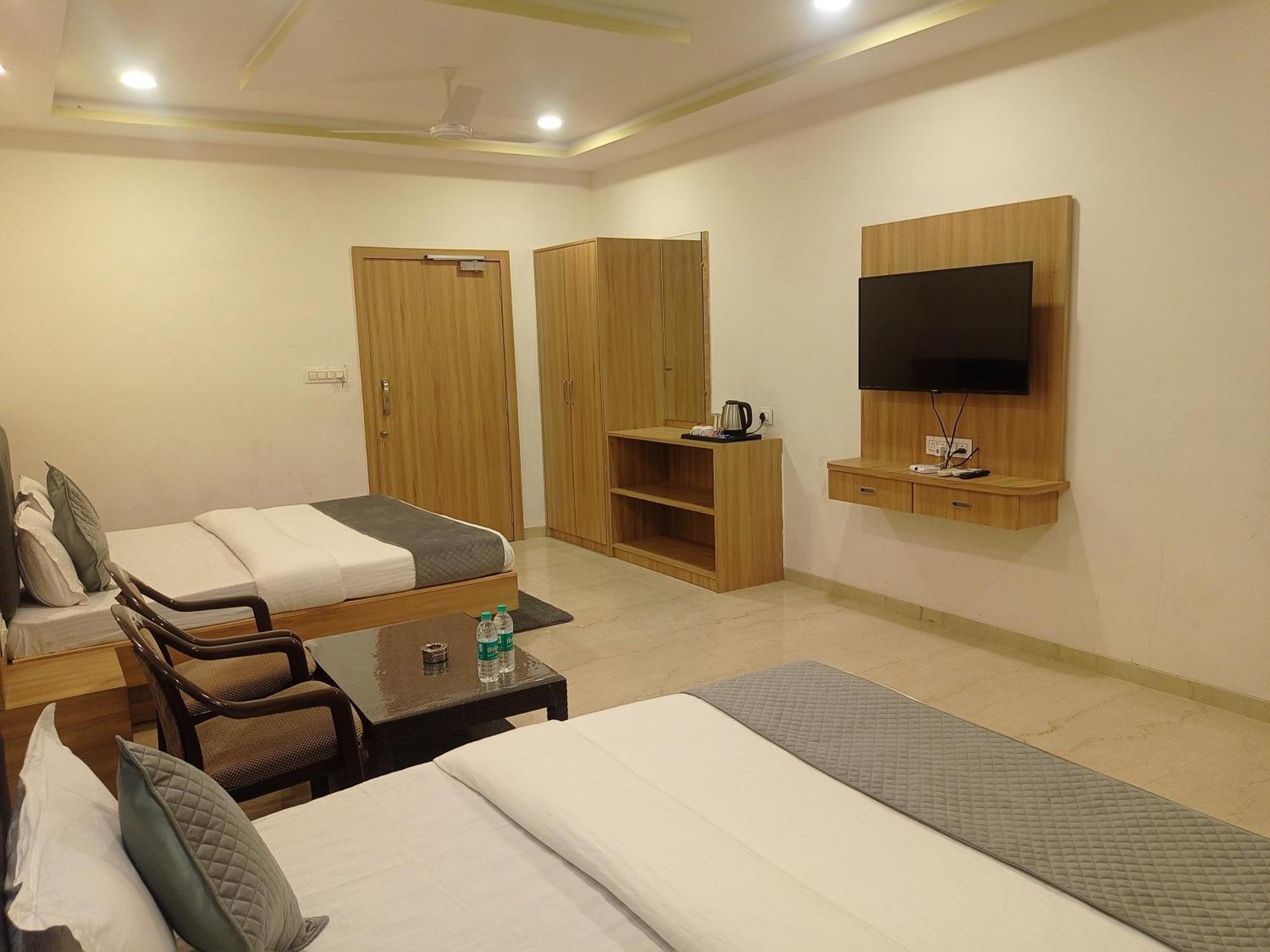 Sheoganj Sun Stone Hotel & Club - Jawai מראה חיצוני תמונה