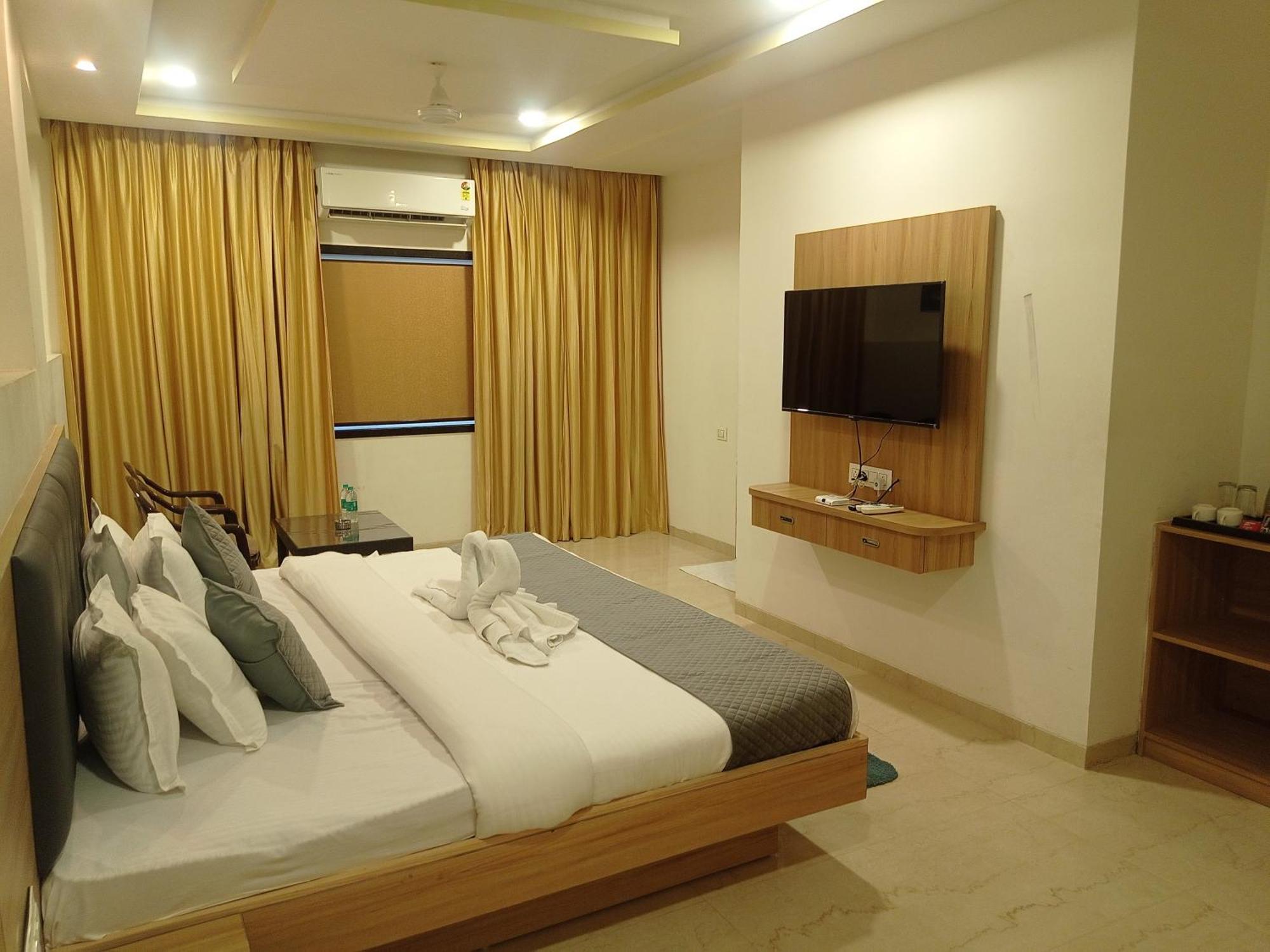 Sheoganj Sun Stone Hotel & Club - Jawai מראה חיצוני תמונה
