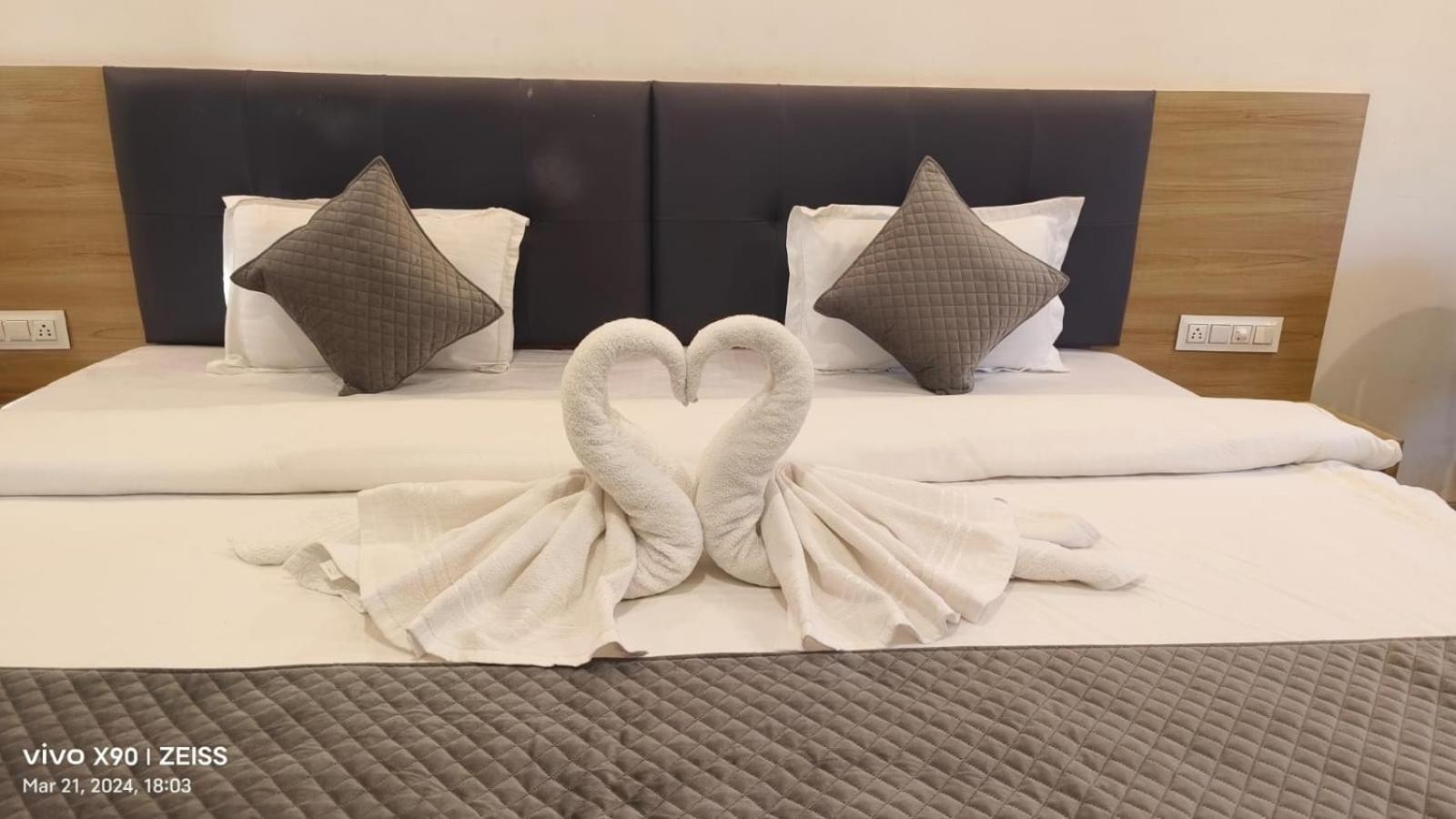 Sheoganj Sun Stone Hotel & Club - Jawai מראה חיצוני תמונה
