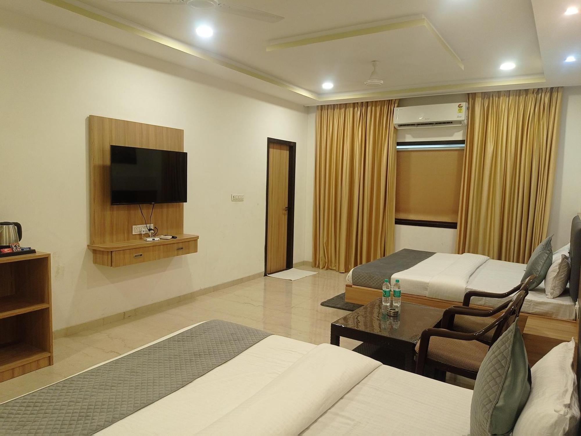 Sheoganj Sun Stone Hotel & Club - Jawai מראה חיצוני תמונה
