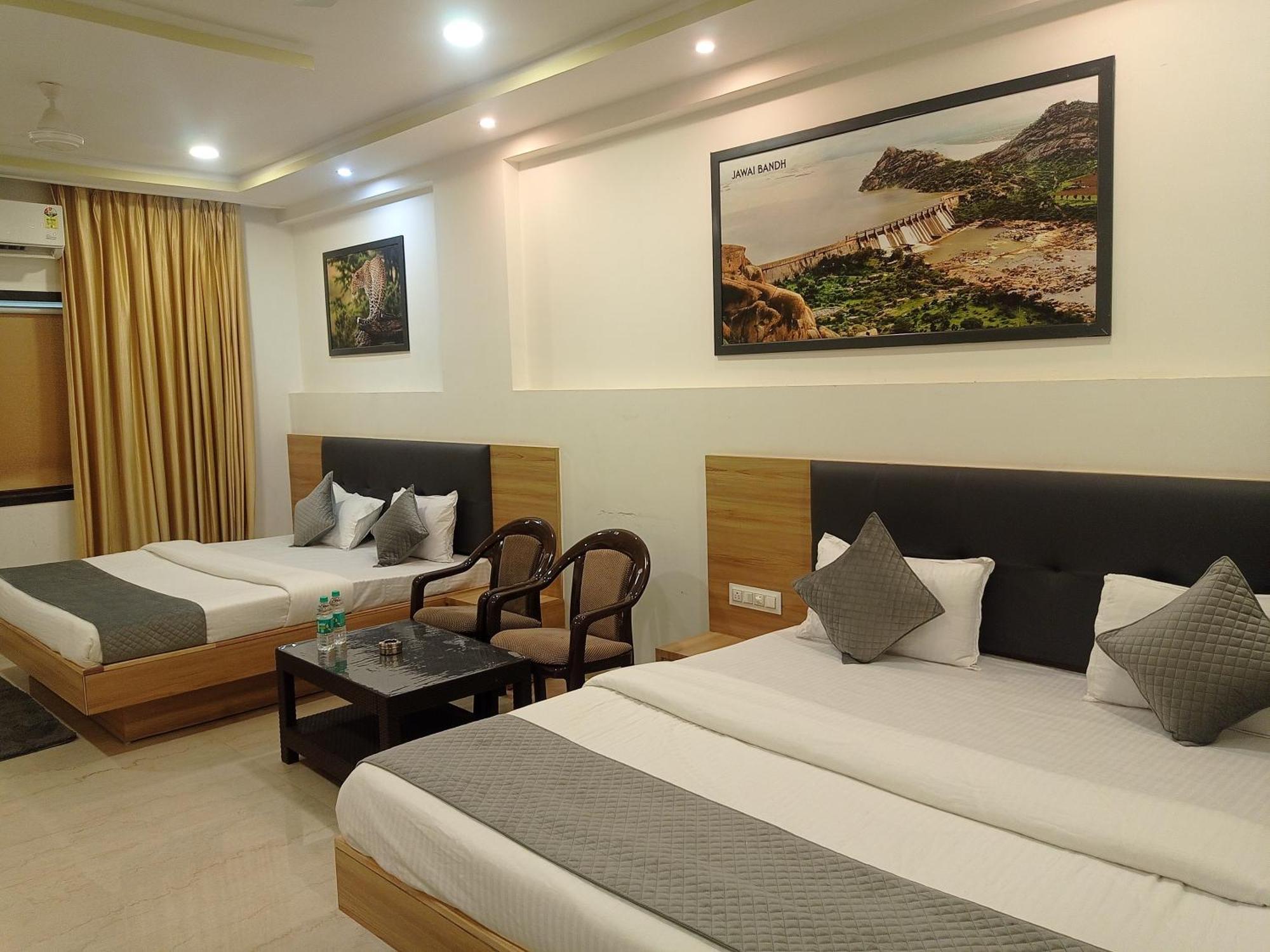 Sheoganj Sun Stone Hotel & Club - Jawai מראה חיצוני תמונה