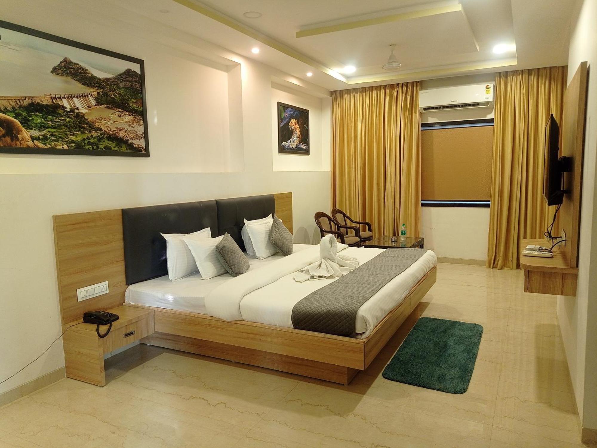 Sheoganj Sun Stone Hotel & Club - Jawai מראה חיצוני תמונה
