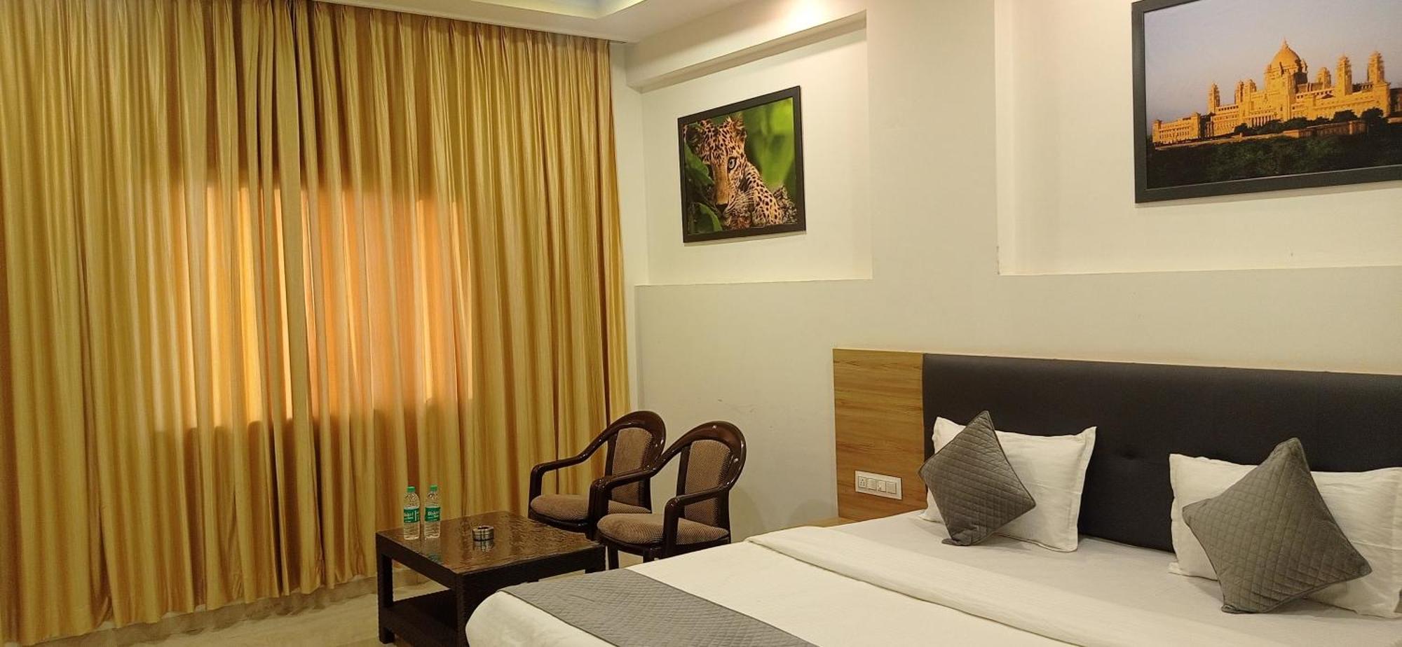 Sheoganj Sun Stone Hotel & Club - Jawai מראה חיצוני תמונה