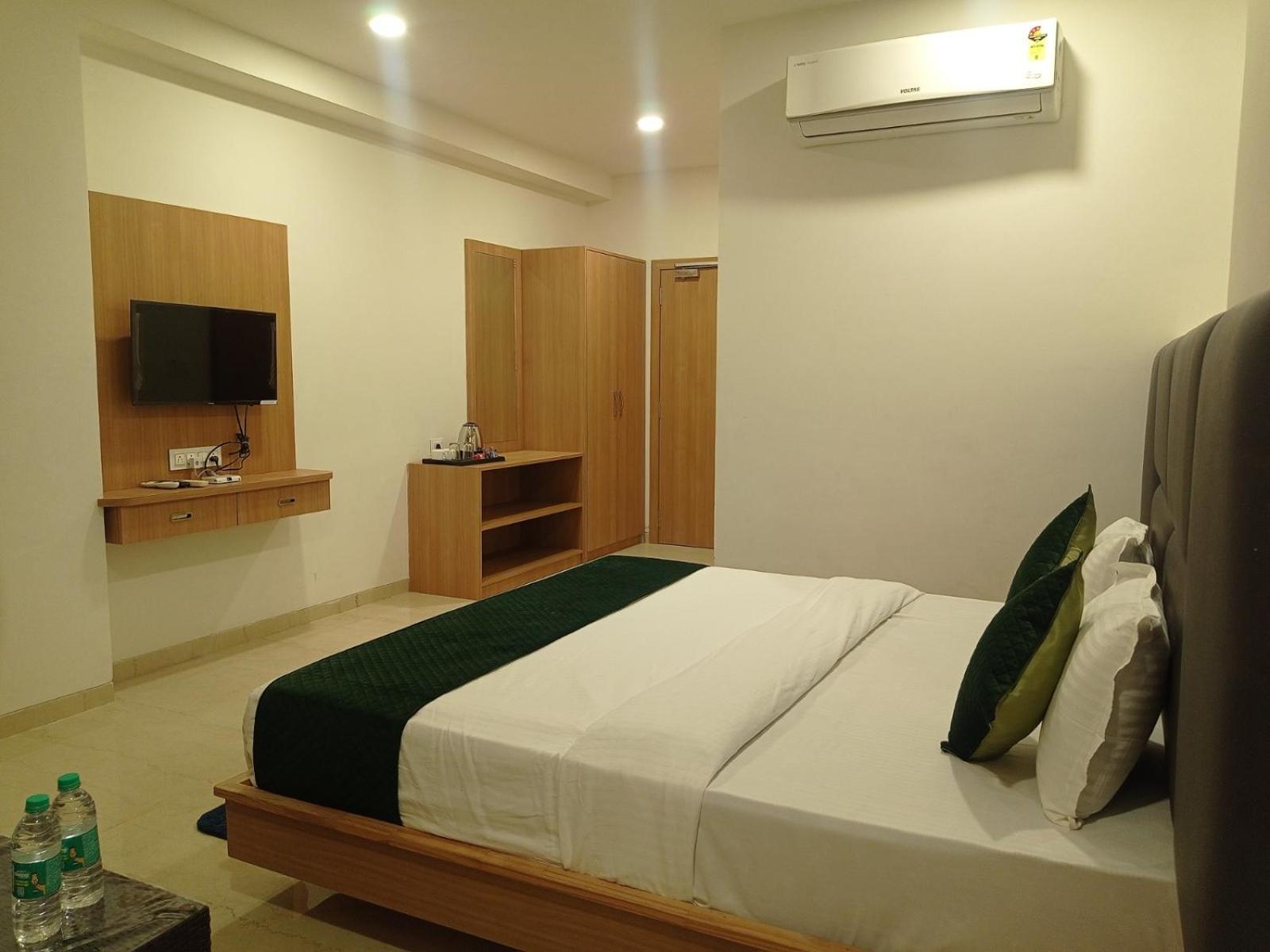 Sheoganj Sun Stone Hotel & Club - Jawai מראה חיצוני תמונה